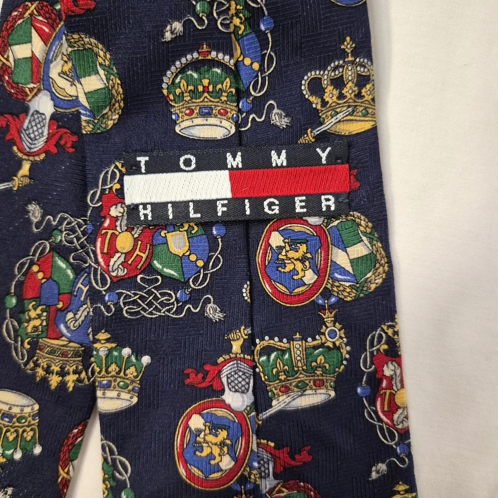Tommy Hilfiger‎ Tie Mens Navy Blue Heraldic Crest Crown 100% Italian Silk USA